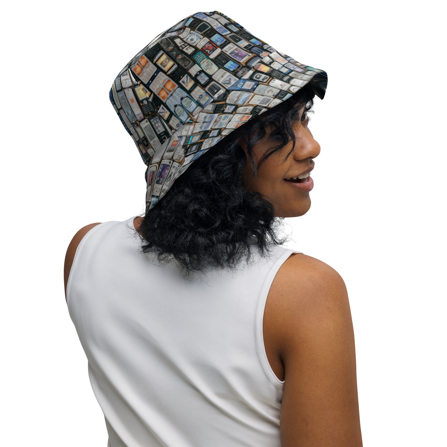 Cellular Reversible bucket hat