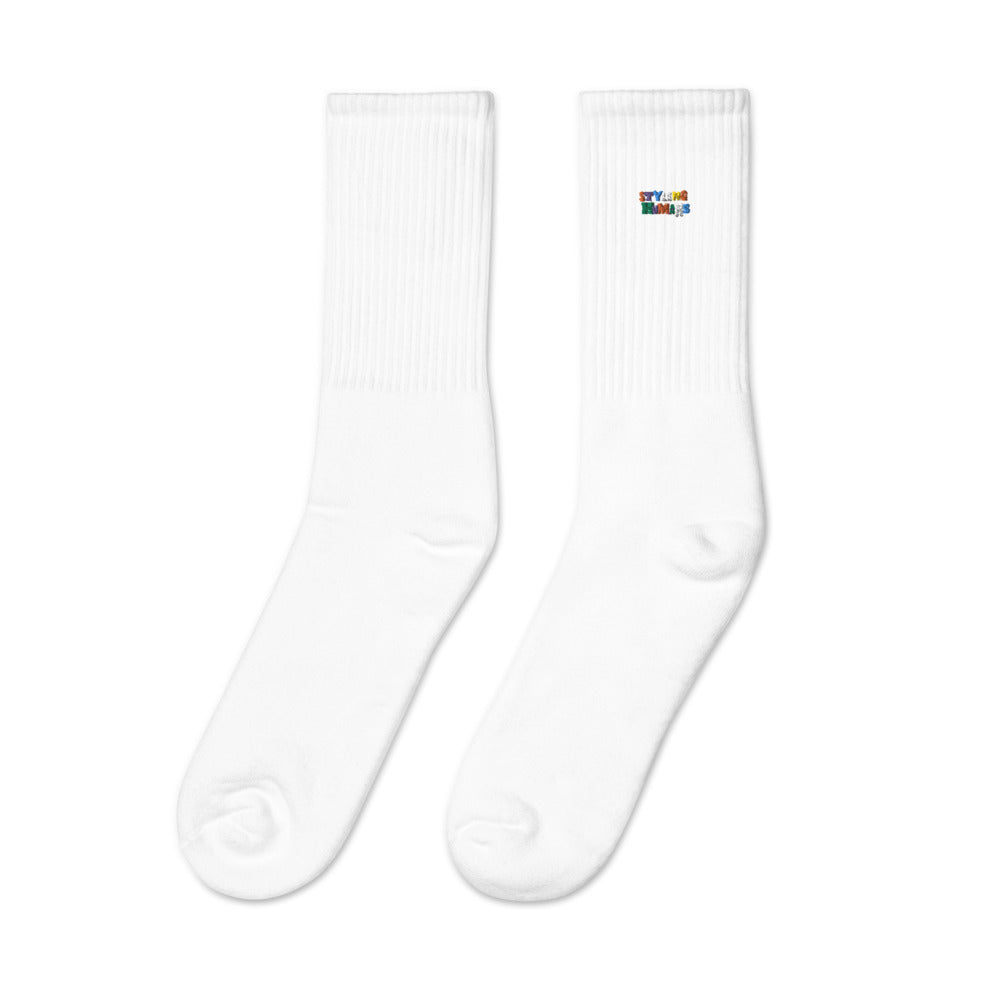STYLING LETTERS Embroidered socks